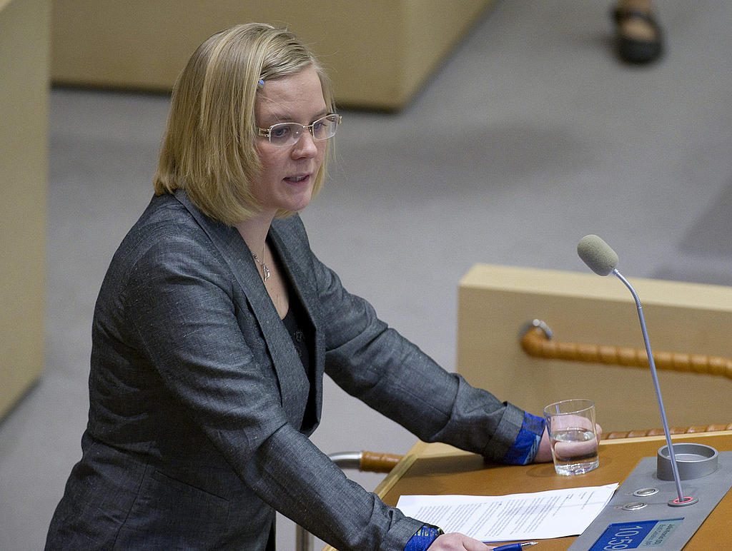 Julia Kronlind håller tal istället för Jimmie Åkesson Julia Kronlind håller tal istället för Jimmie Åkesson